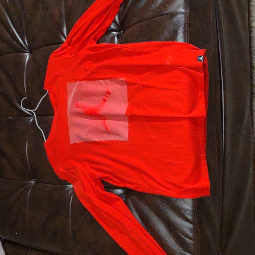 Michael Jordan long sleeve tee.